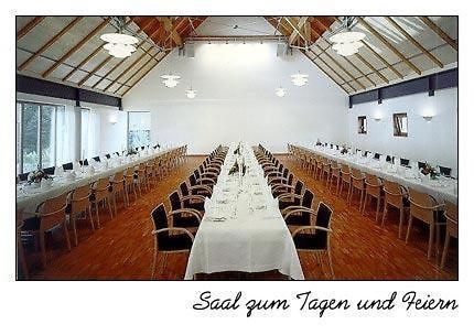 Hotel Oberschwaebischer Hof Schwendi エクステリア 写真