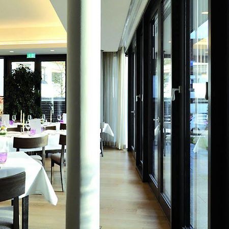 Hotel Oberschwaebischer Hof Schwendi エクステリア 写真