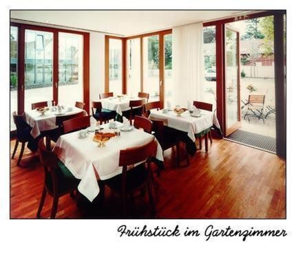 Hotel Oberschwaebischer Hof Schwendi エクステリア 写真