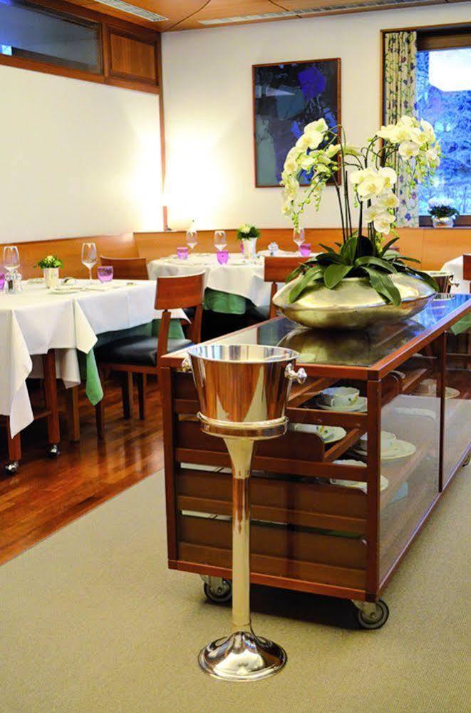 Hotel Oberschwaebischer Hof Schwendi エクステリア 写真