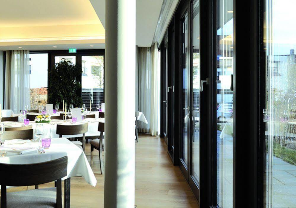 Hotel Oberschwaebischer Hof Schwendi エクステリア 写真