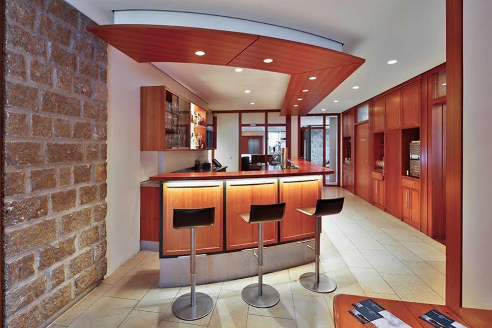 Hotel Oberschwaebischer Hof Schwendi エクステリア 写真