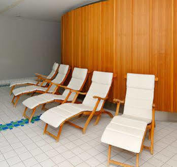 Hotel Oberschwaebischer Hof Schwendi エクステリア 写真