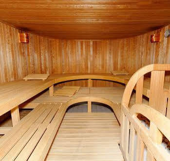 Hotel Oberschwaebischer Hof Schwendi エクステリア 写真